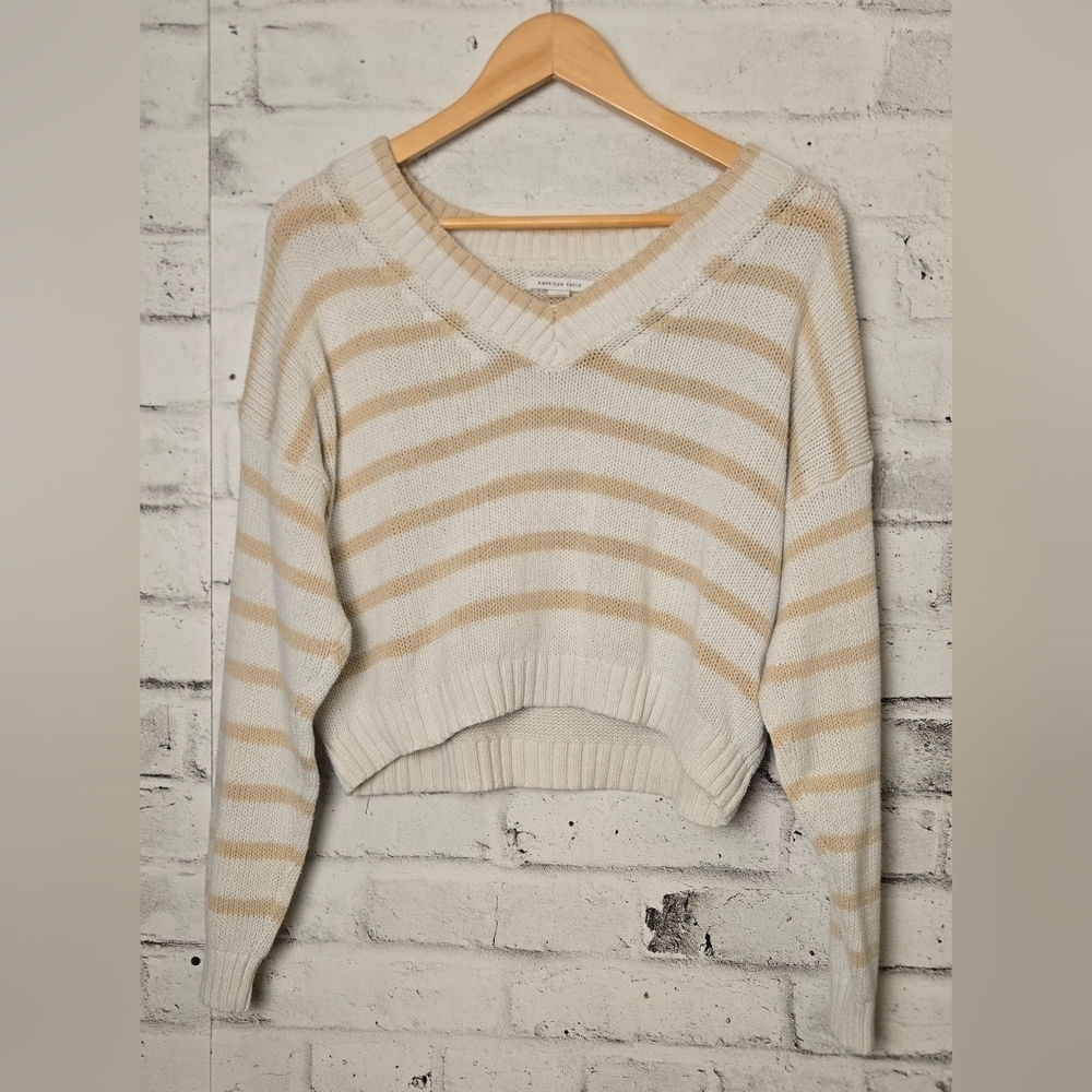 American Eagle Cream Tan Striped Cropped Knit Sweater Size L/G
